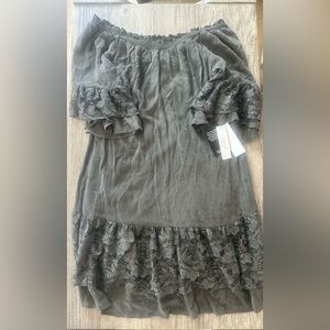 Signature by Bobbie Bee Gray Floral Lace Ruffle Off the Shoulder Dress Size L